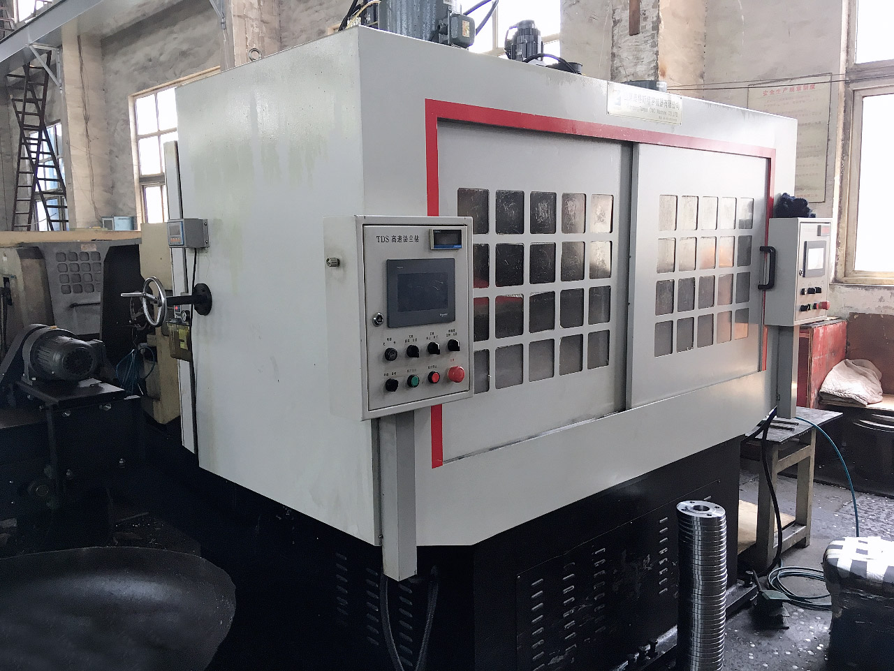 生產(chǎn)設備（封頭）