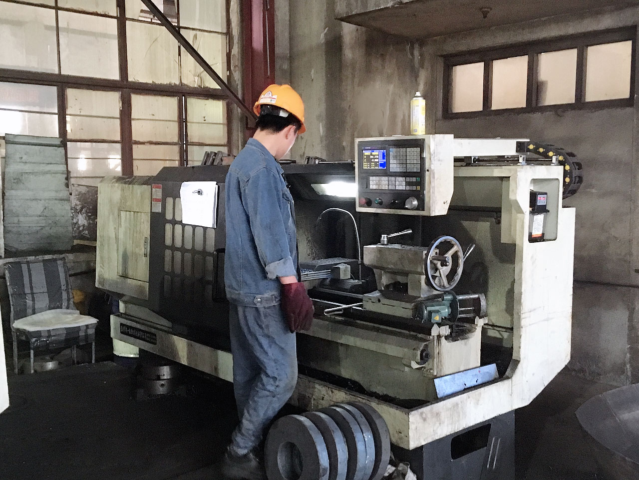 生產(chǎn)設備（封頭）