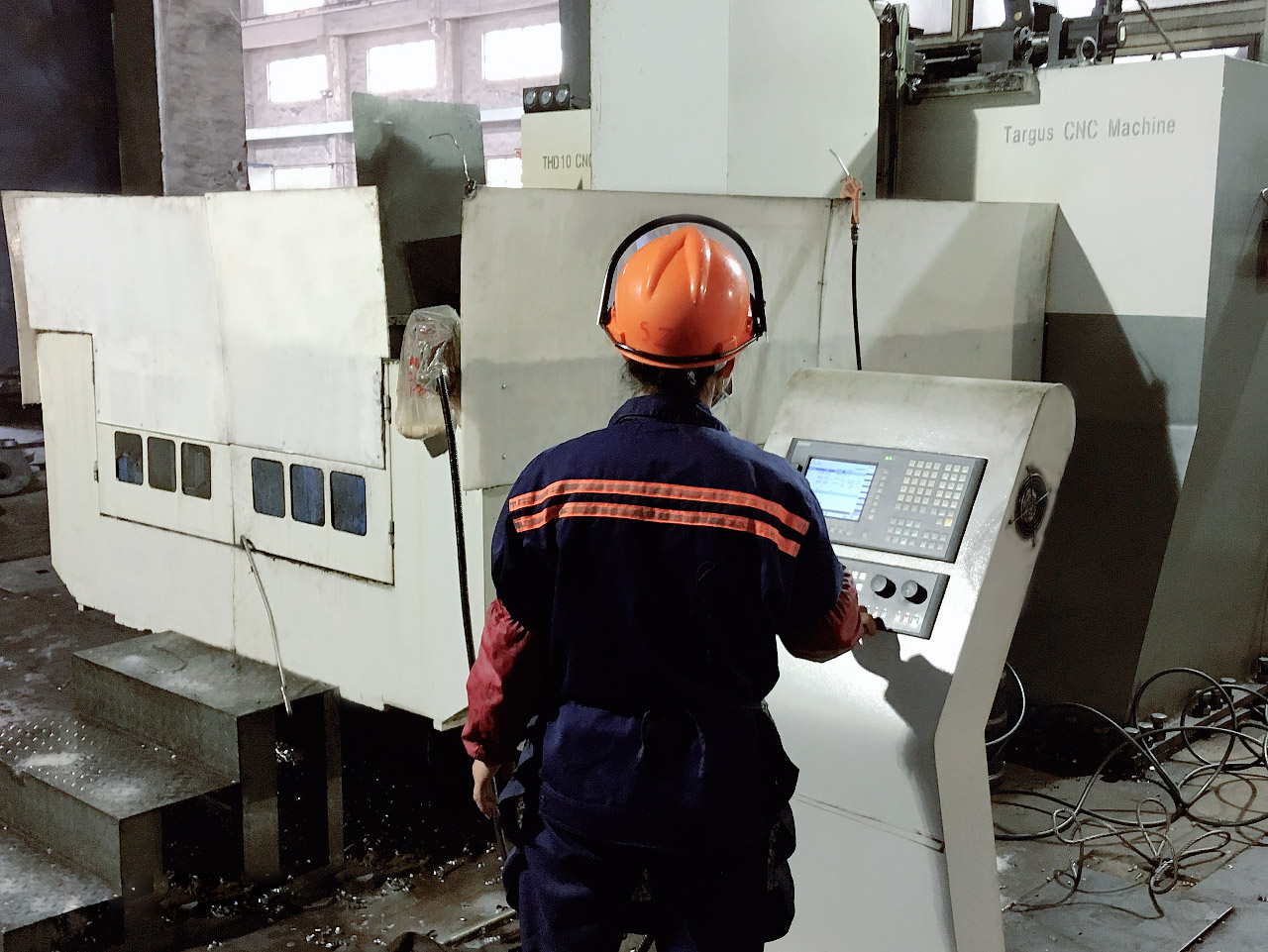 生產(chǎn)設備（封頭）