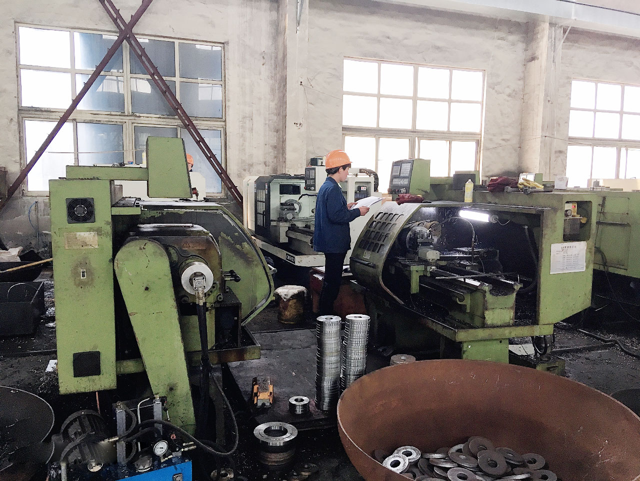 生產(chǎn)設備（封頭）